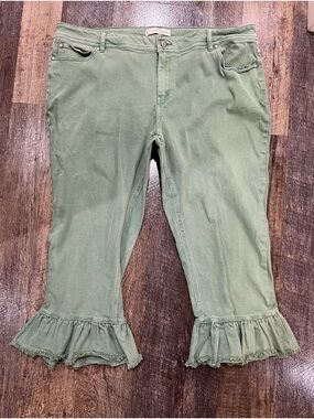 NWOT- Cato Sage Green Ruffle-Hem Cropped Jeans Size 20W